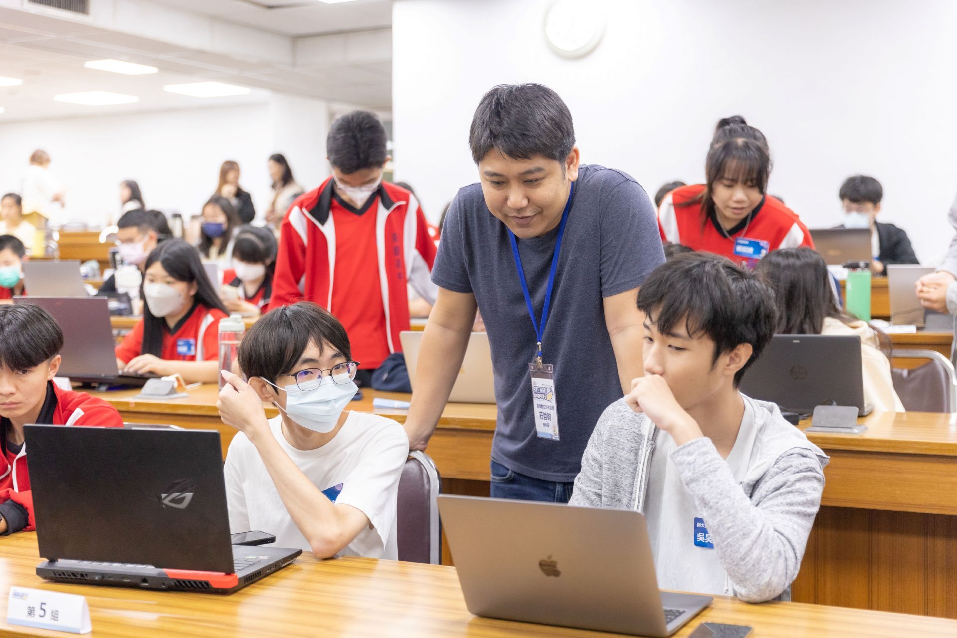 胖卡莊哲昀工程師的實作工作坊