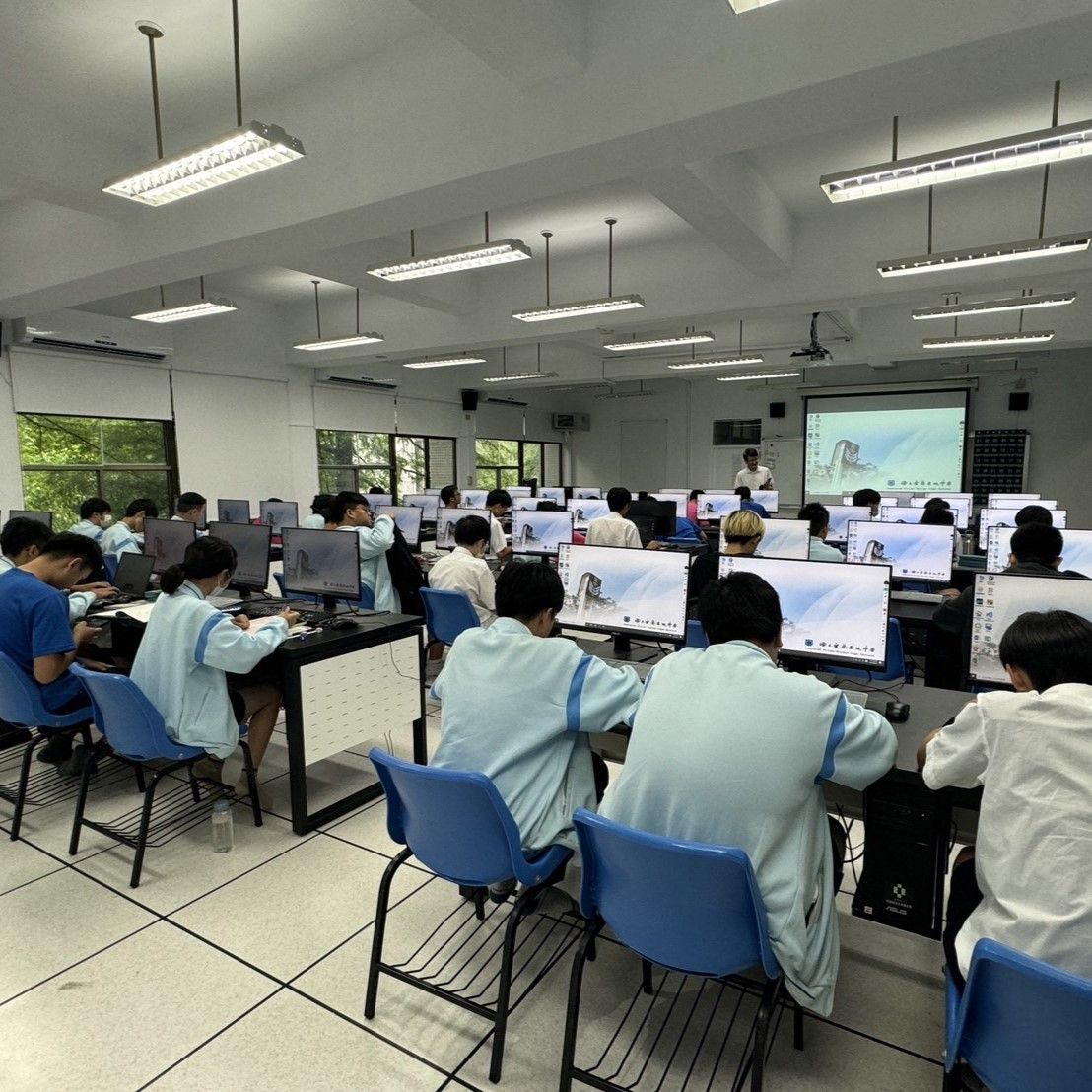 圖4：宜蘭高中學生聆聽課程